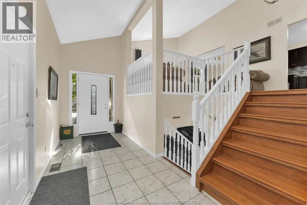 445 Olcott AVENUE