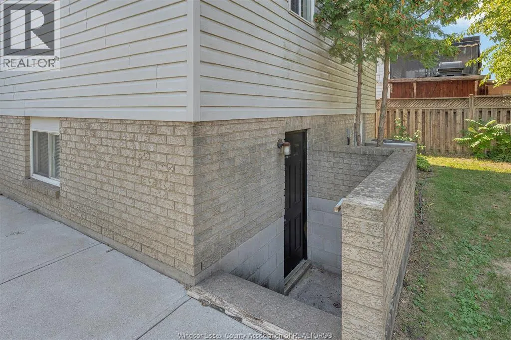445 Olcott AVENUE