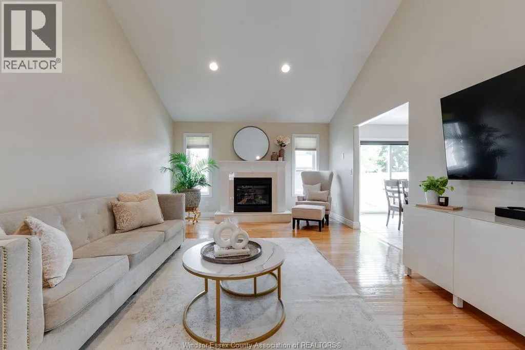 166 BRANTON CRESCENT