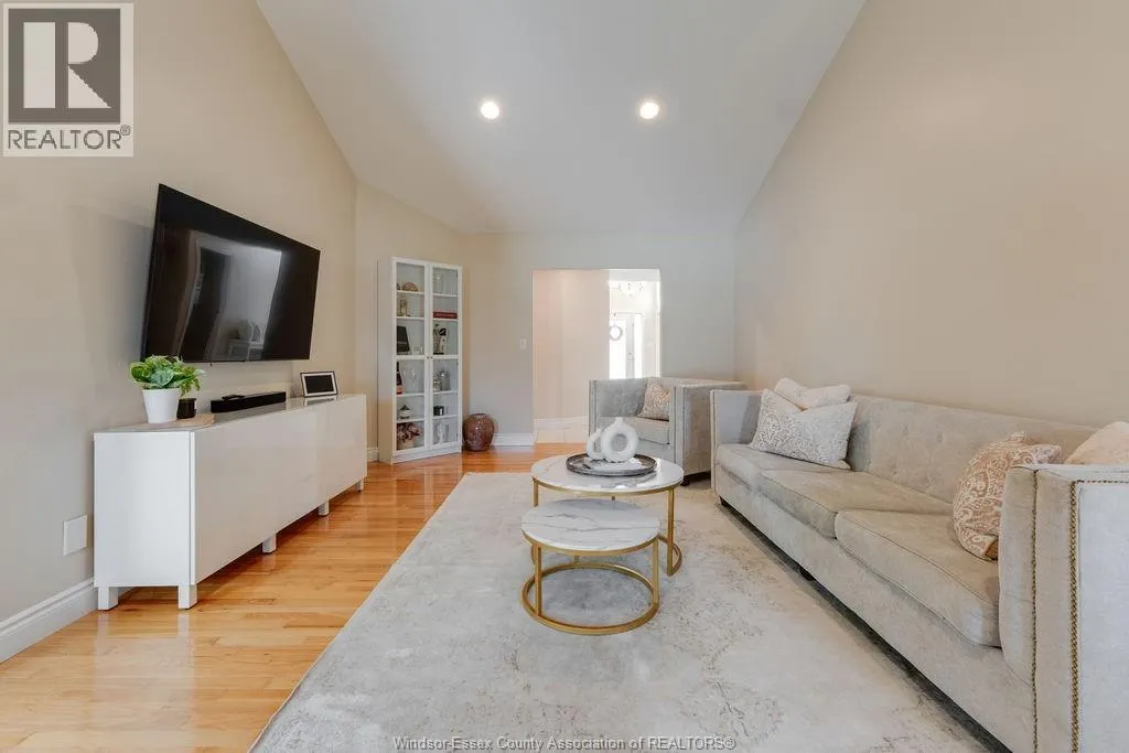 166 BRANTON CRESCENT