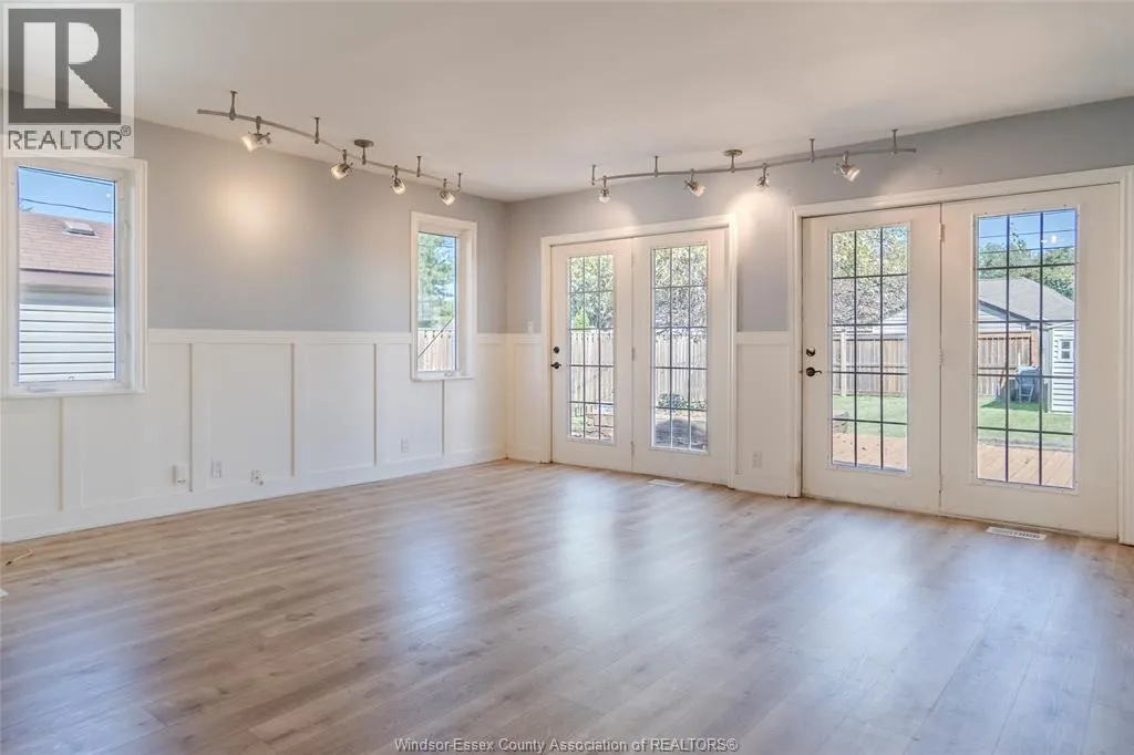 1220 GLIDDEN