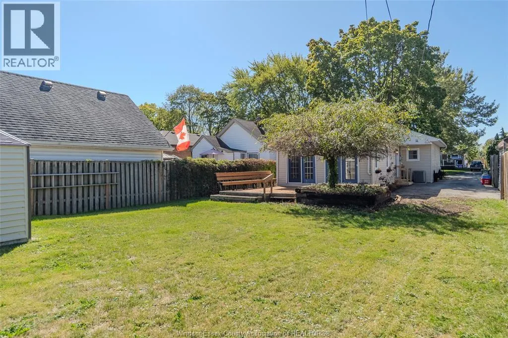 1220 GLIDDEN