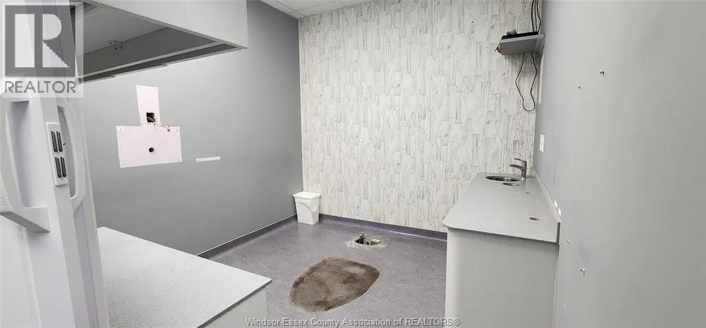 2825-2885 LAUZON PARKWAY Unit# 203