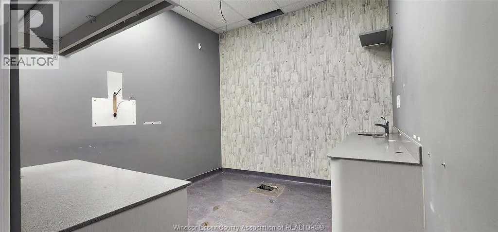 2825-2885 LAUZON PARKWAY Unit# 203