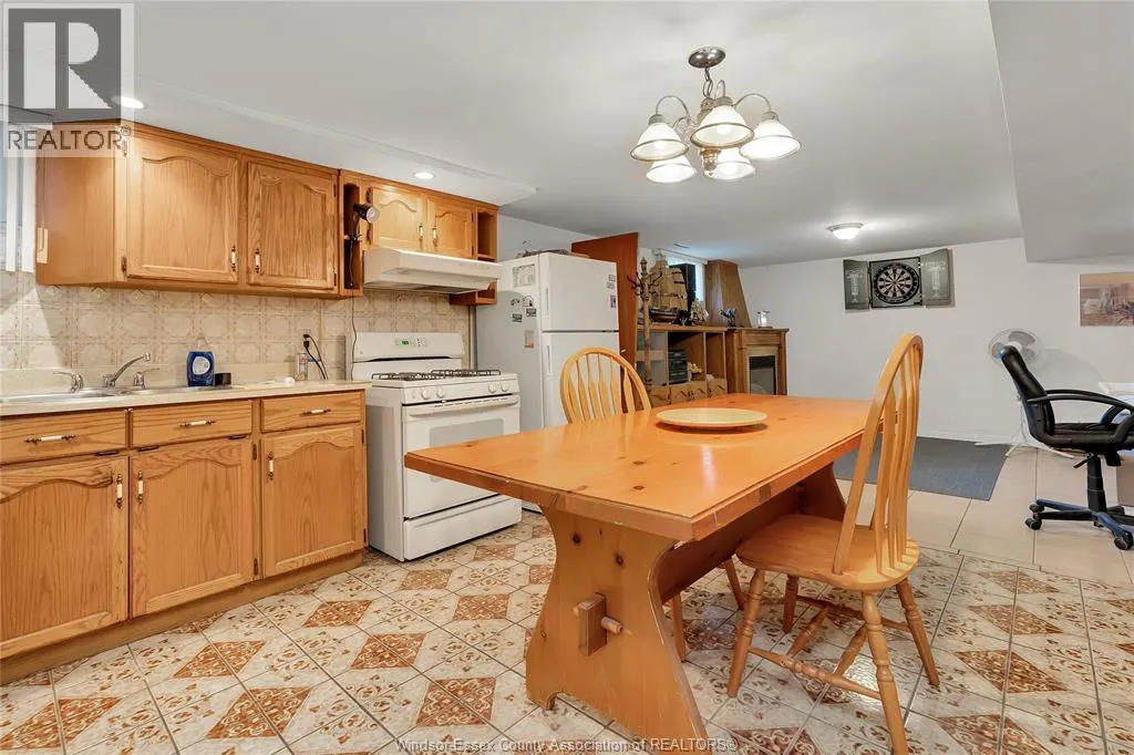 16 LONGFELLOW LANE