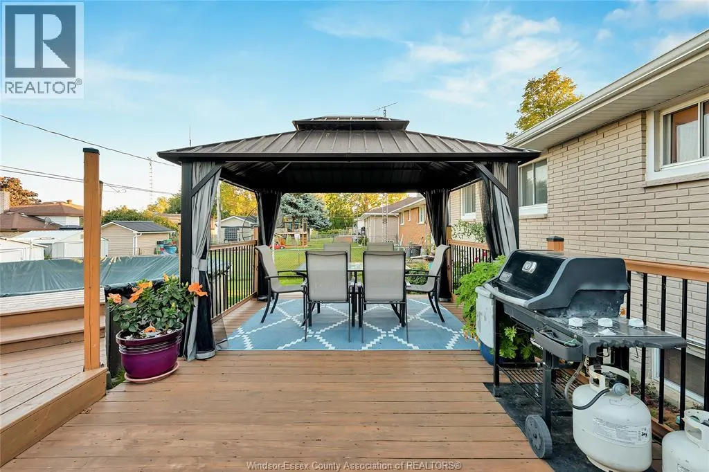 16 LONGFELLOW LANE