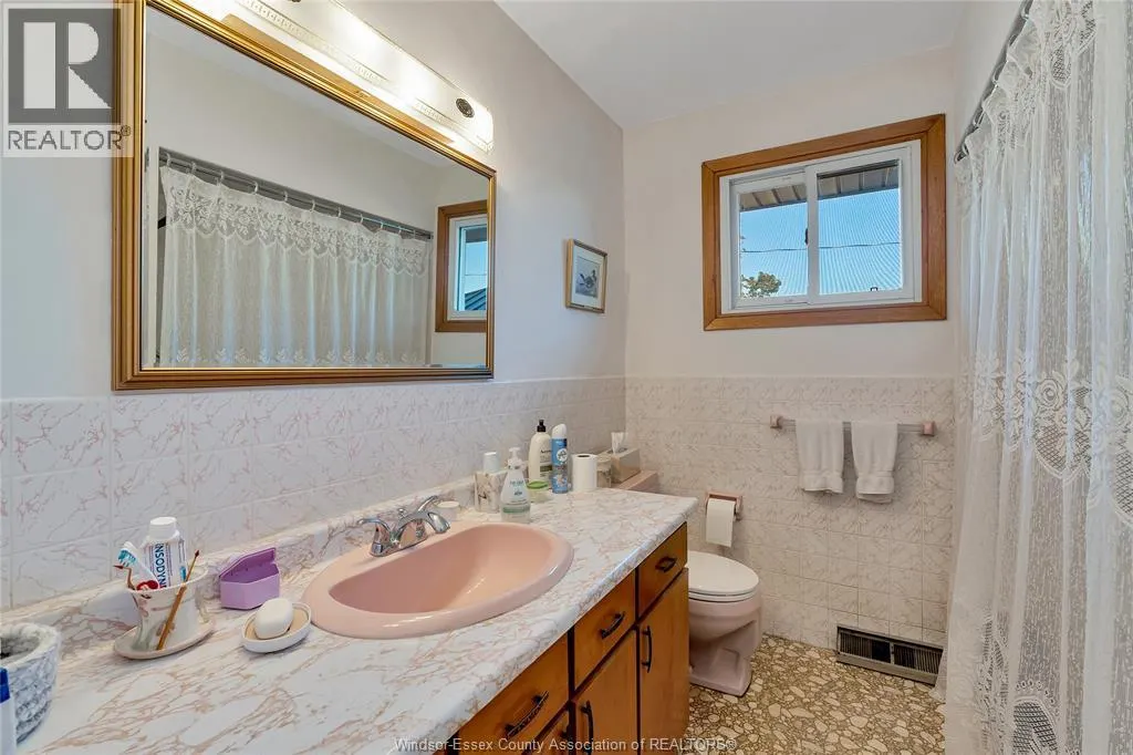 16 LONGFELLOW LANE