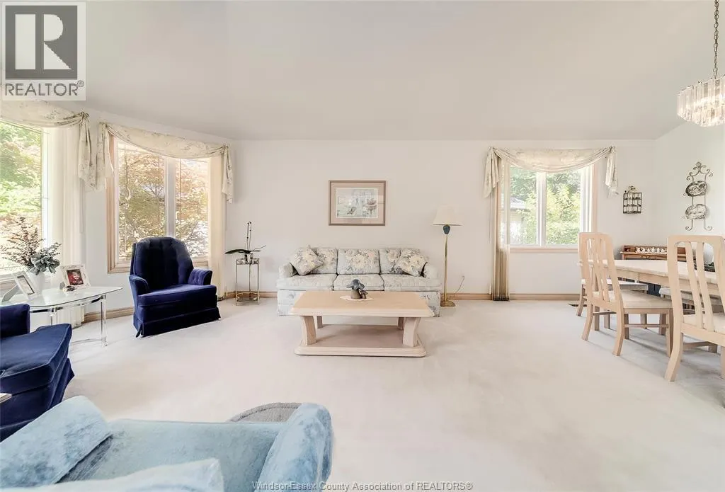 331 RAMBLEWOOD