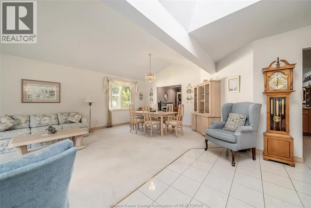 331 RAMBLEWOOD
