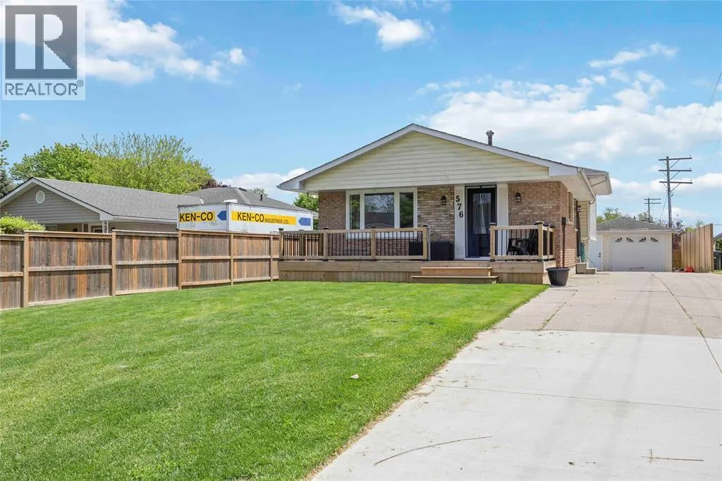 576 FRONT STREET