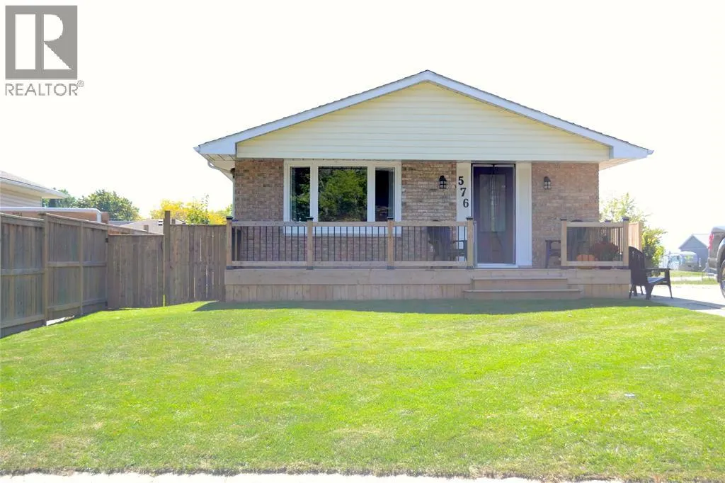 576 FRONT STREET