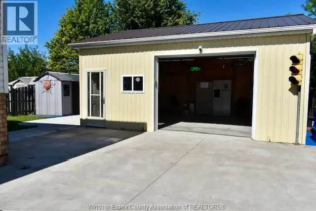 14 Azar AVENUE