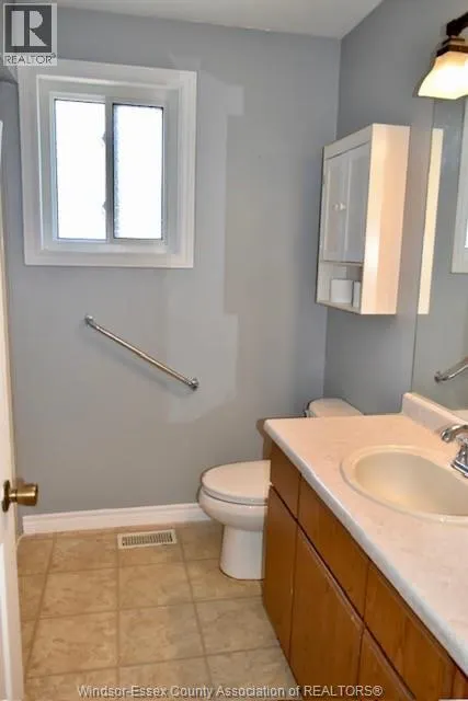 14 Azar AVENUE