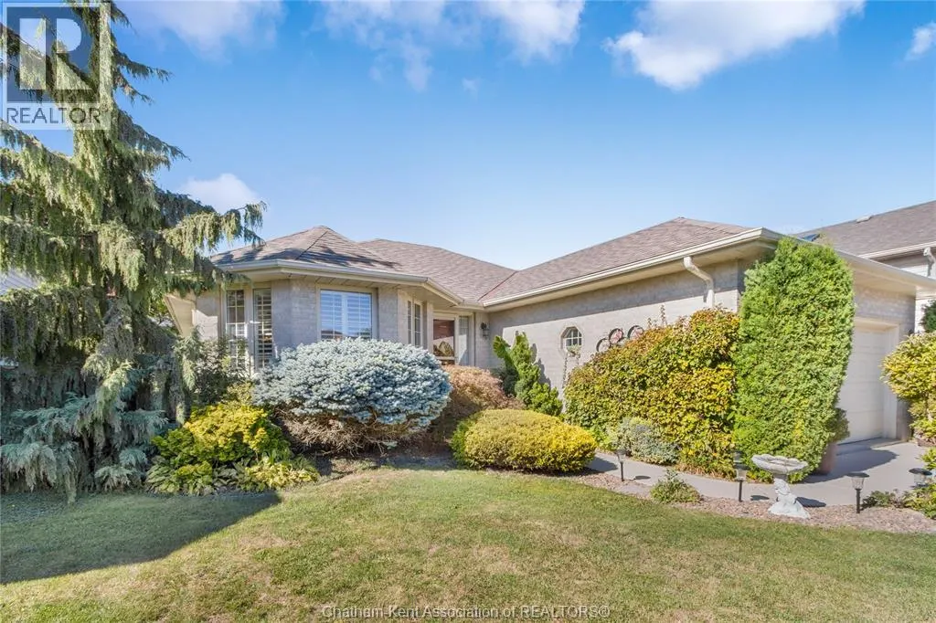 39 WINDFIELD CRESCENT