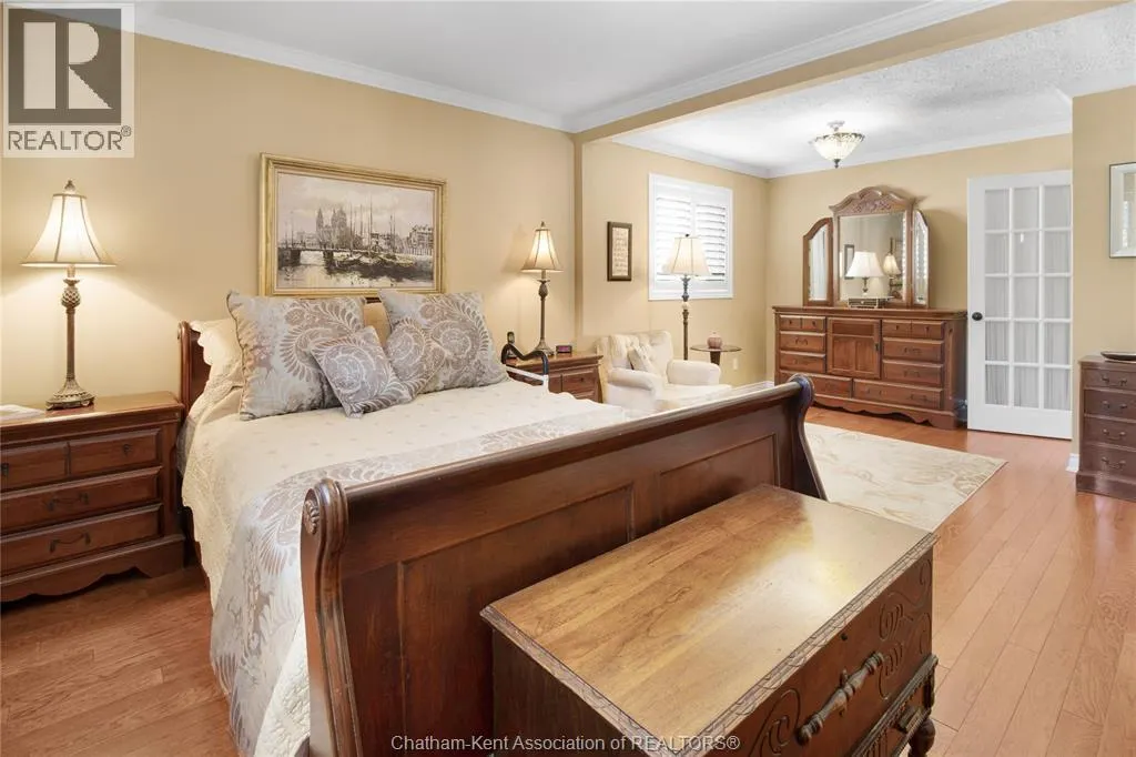 39 WINDFIELD CRESCENT