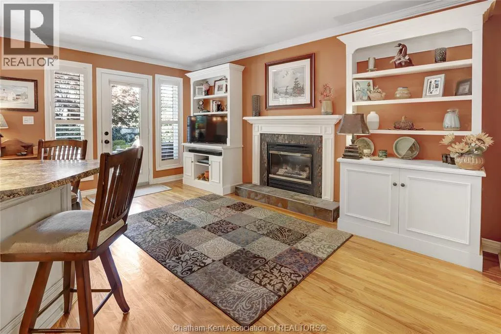 39 WINDFIELD CRESCENT