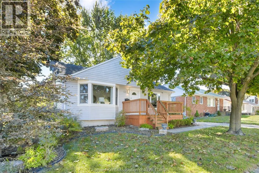122 EUGENIE STREET