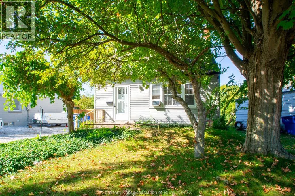 149 Tweedsmuir AVENUE West