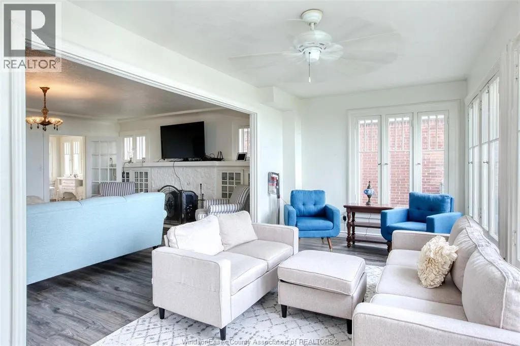127 LAKEWOOD DRIVE