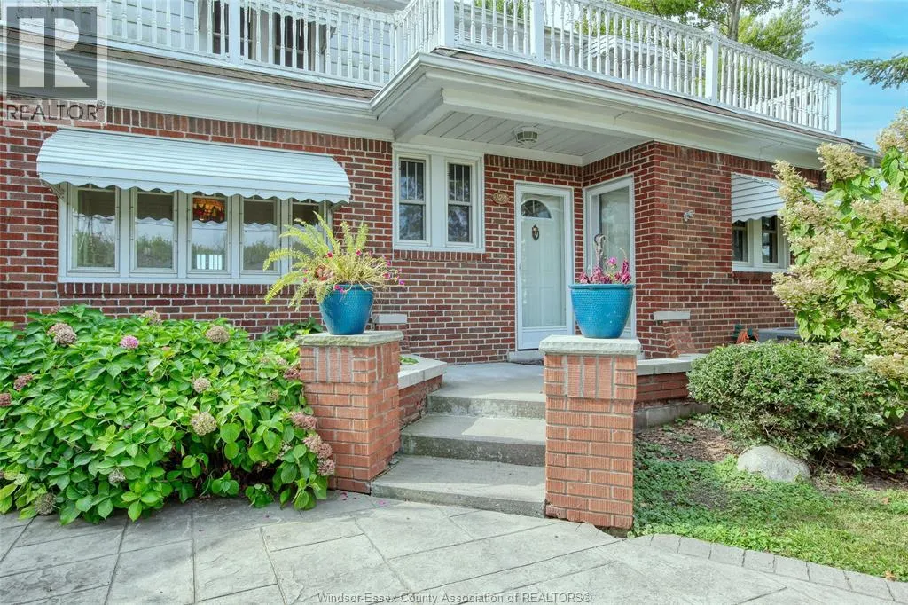 127 LAKEWOOD DRIVE