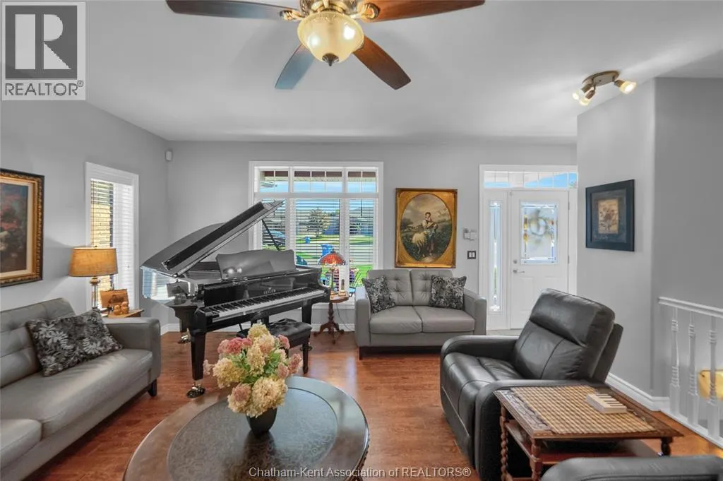 53 Veranda COURT