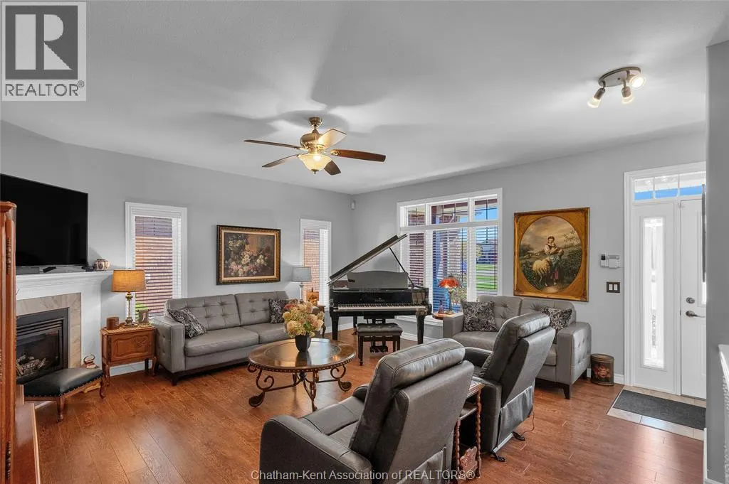 53 Veranda COURT