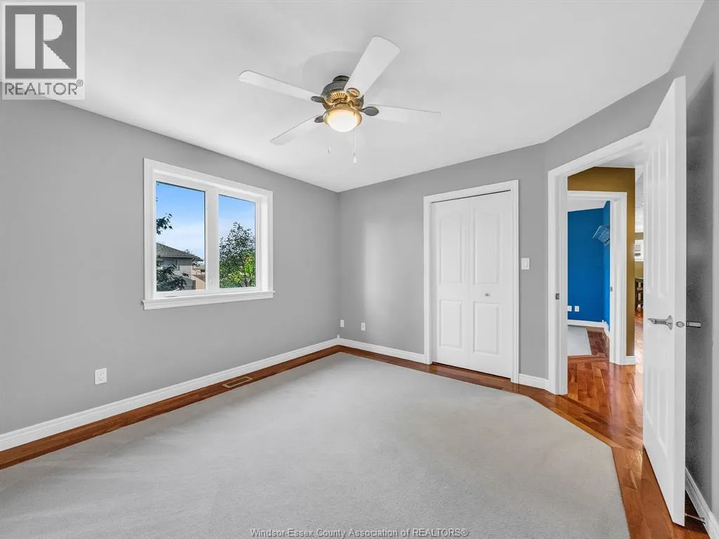 1627 Whitewood