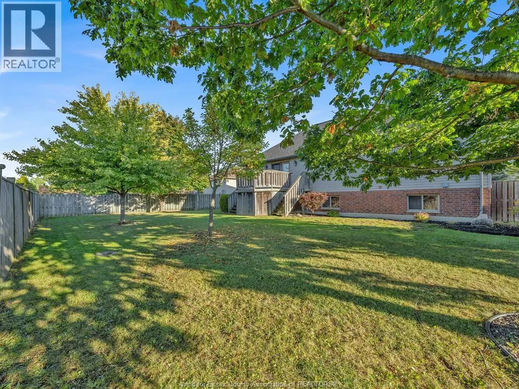 1627 Whitewood