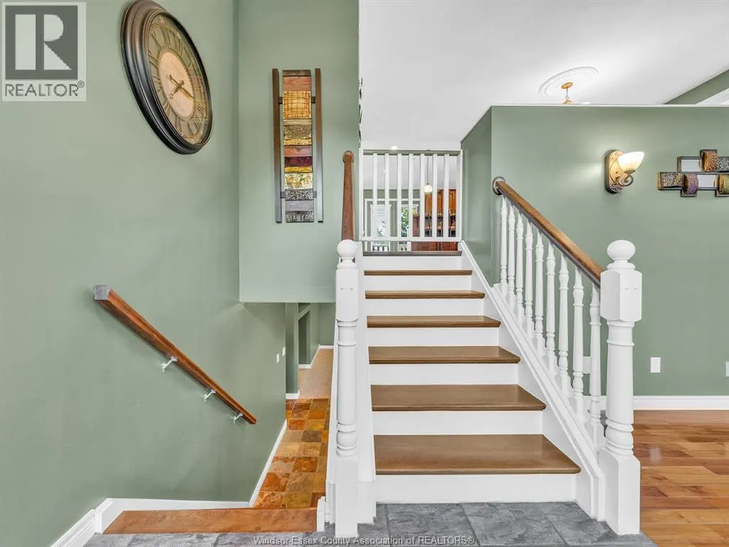 1627 Whitewood
