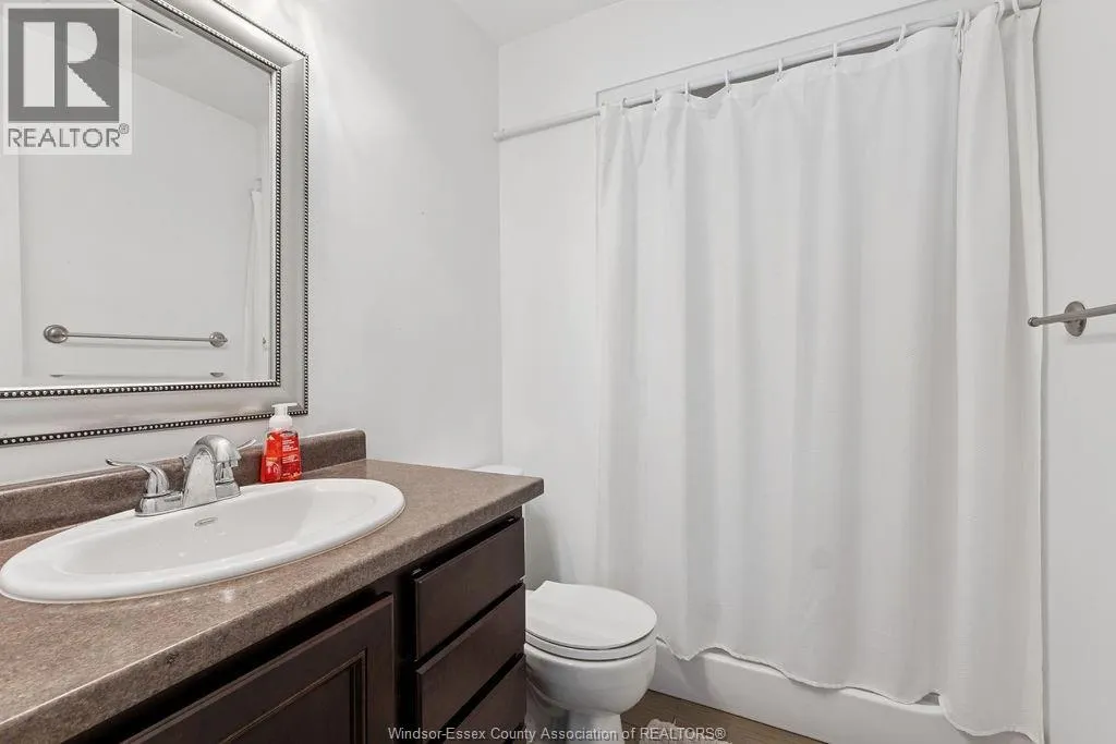 1162 BANWELL ROAD