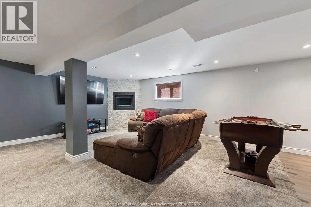 1162 BANWELL ROAD