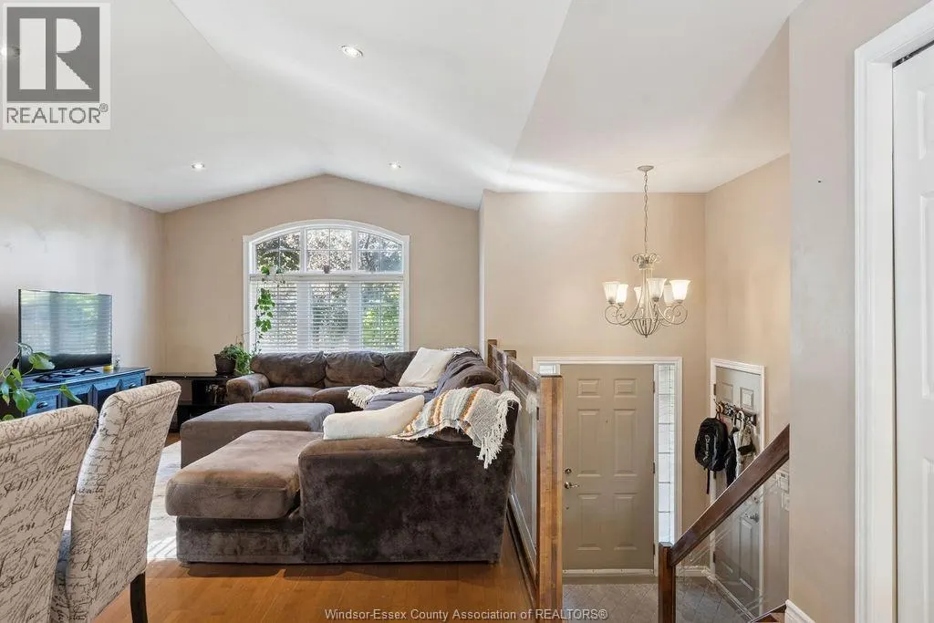 1162 BANWELL ROAD
