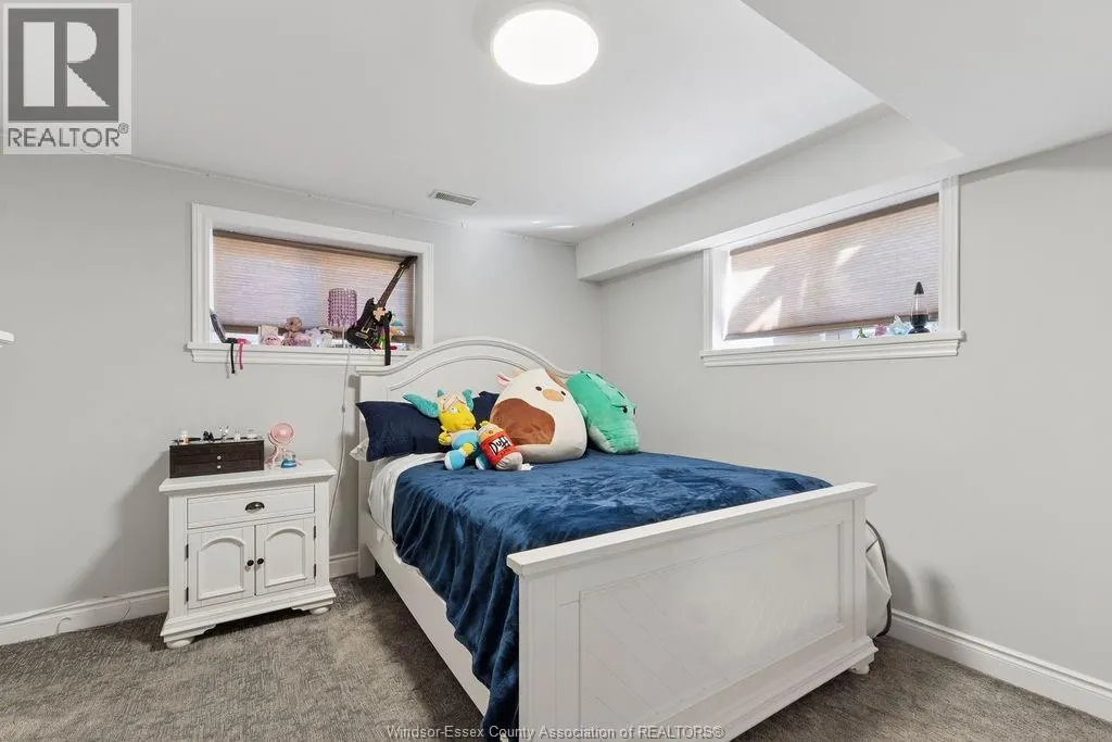 1162 BANWELL ROAD