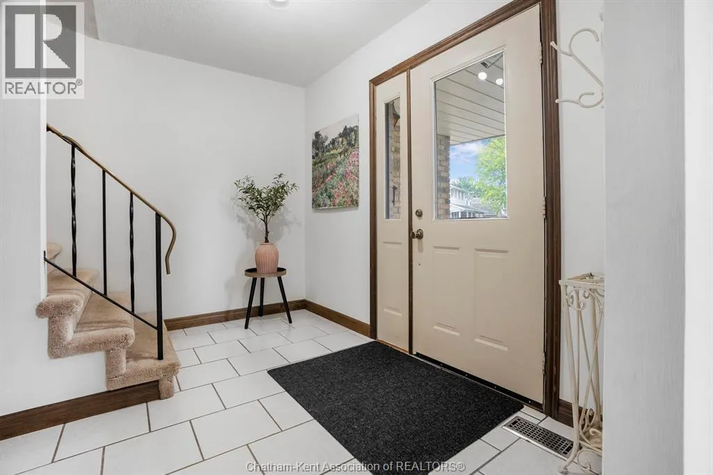 44 Pamela CRESCENT