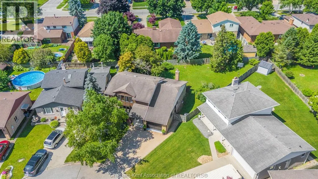 44 Pamela CRESCENT