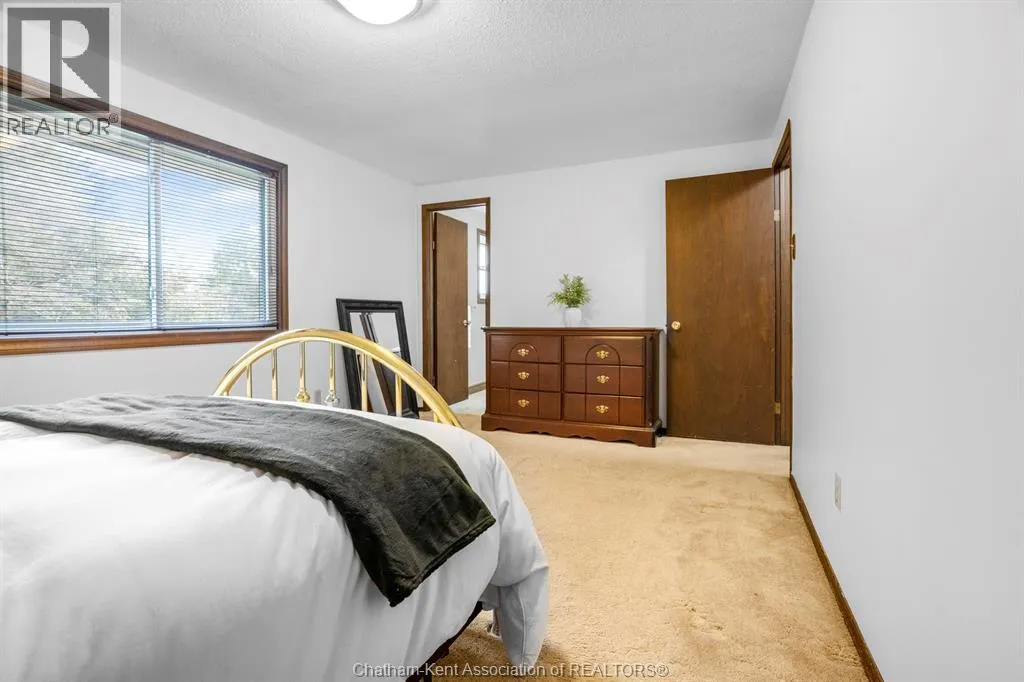 44 Pamela CRESCENT