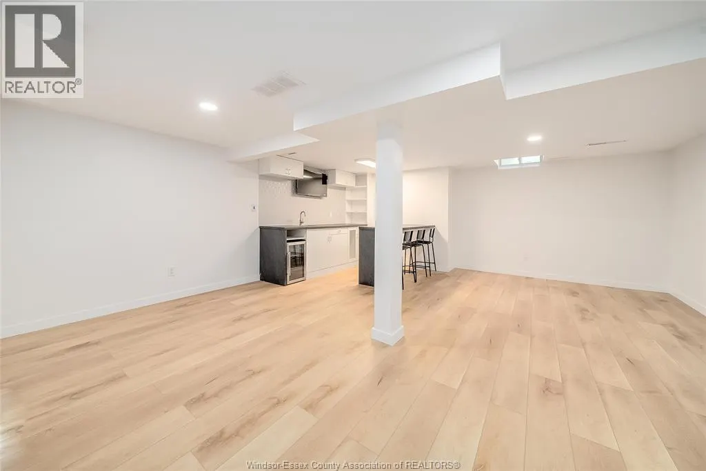 9482 RYERSON