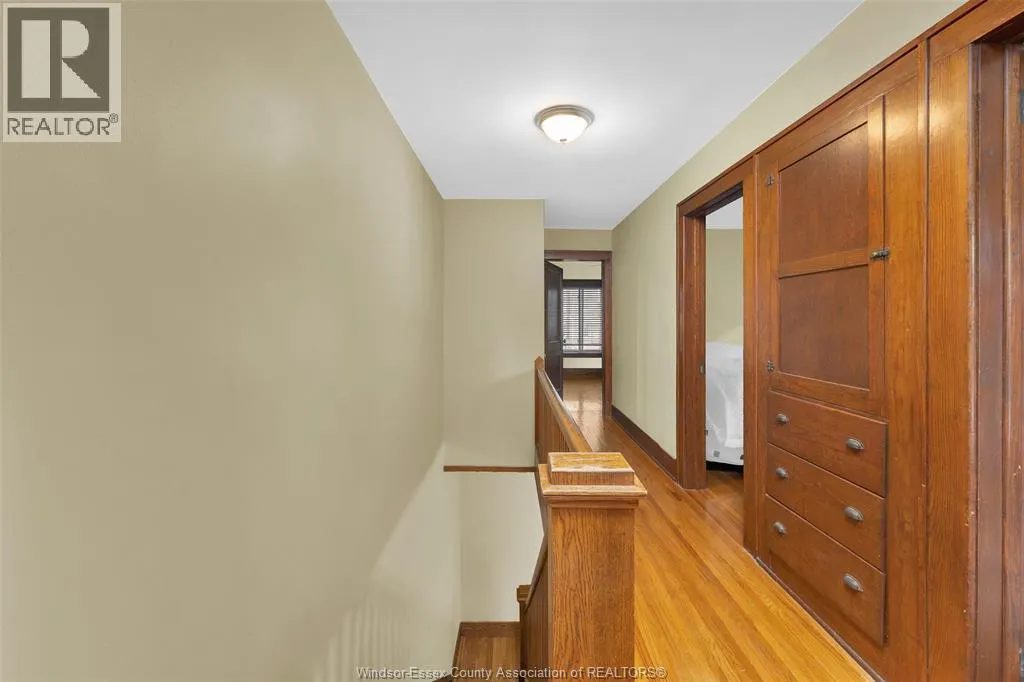 707-715 GILES BOULEVARD East