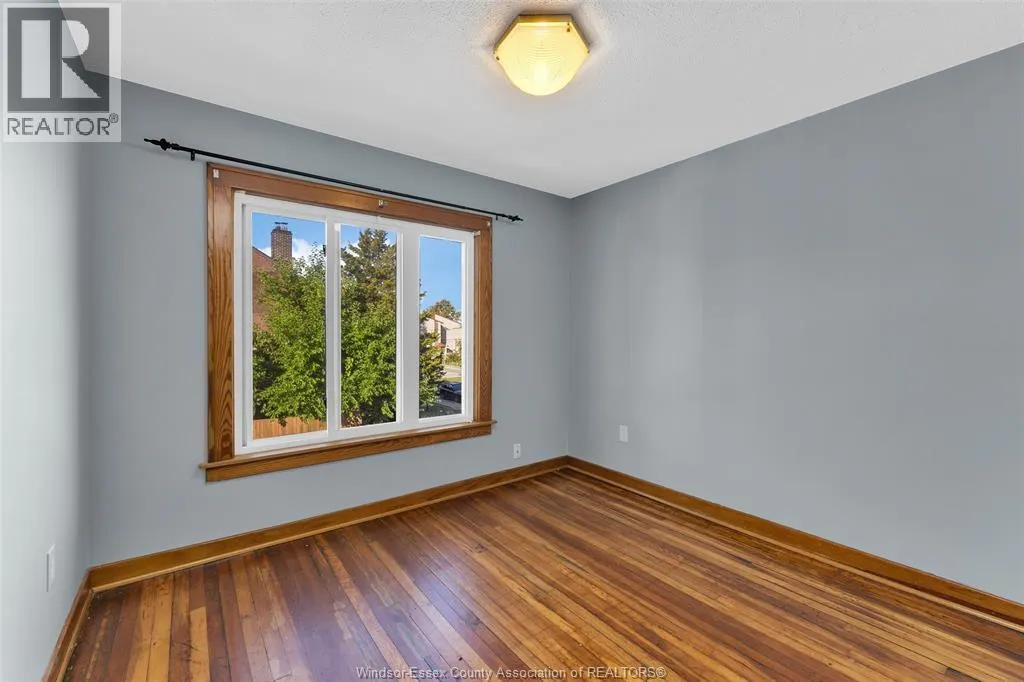 707-715 GILES BOULEVARD East