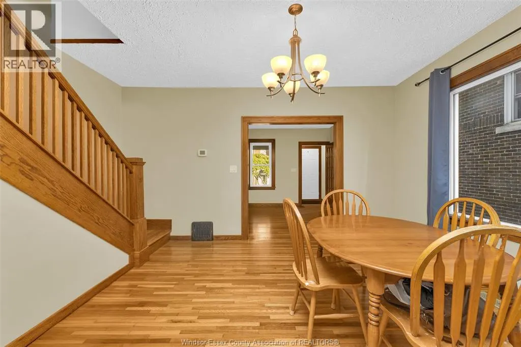 707-715 GILES BOULEVARD East