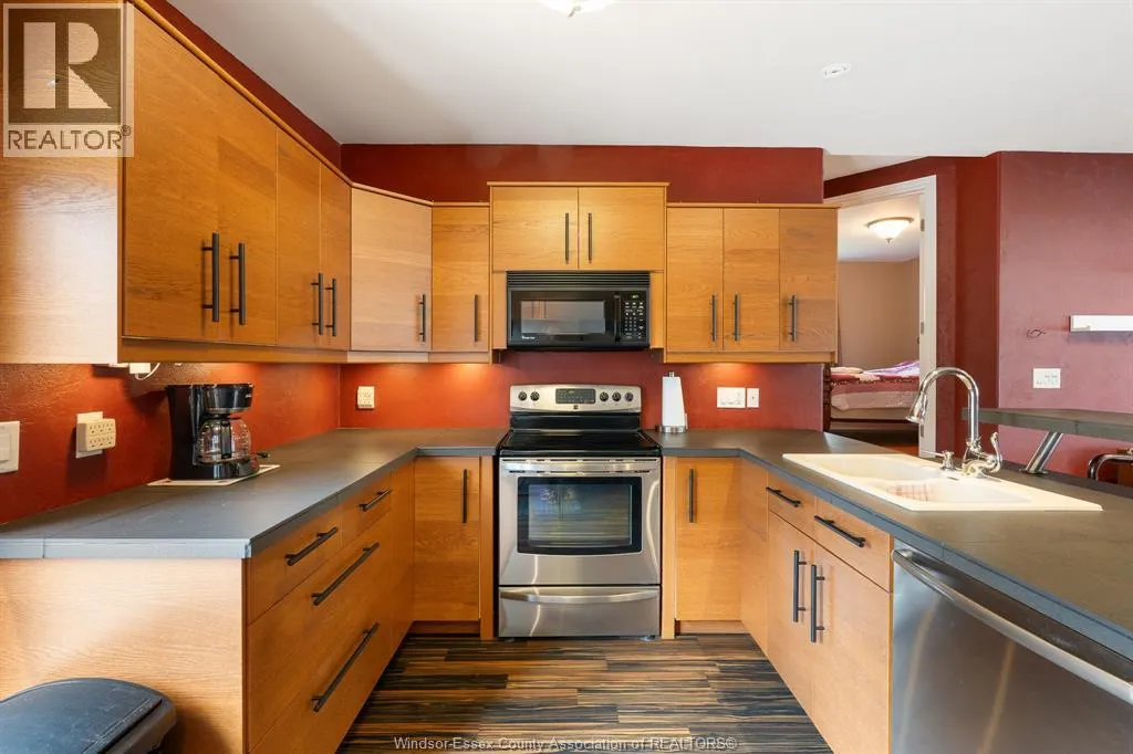 66 Parkside DRIVE