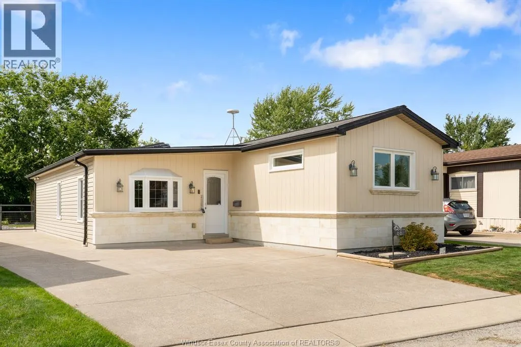 66 Parkside DRIVE