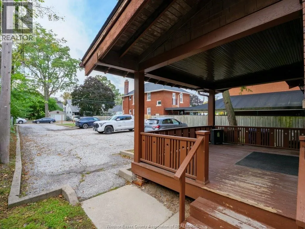 1279 Ouellette AVENUE
