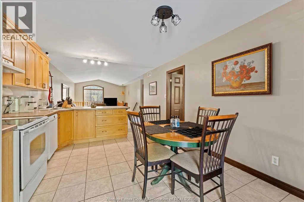4225 Old West