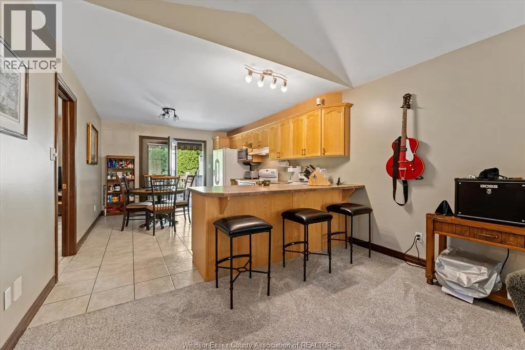 4225 Old West
