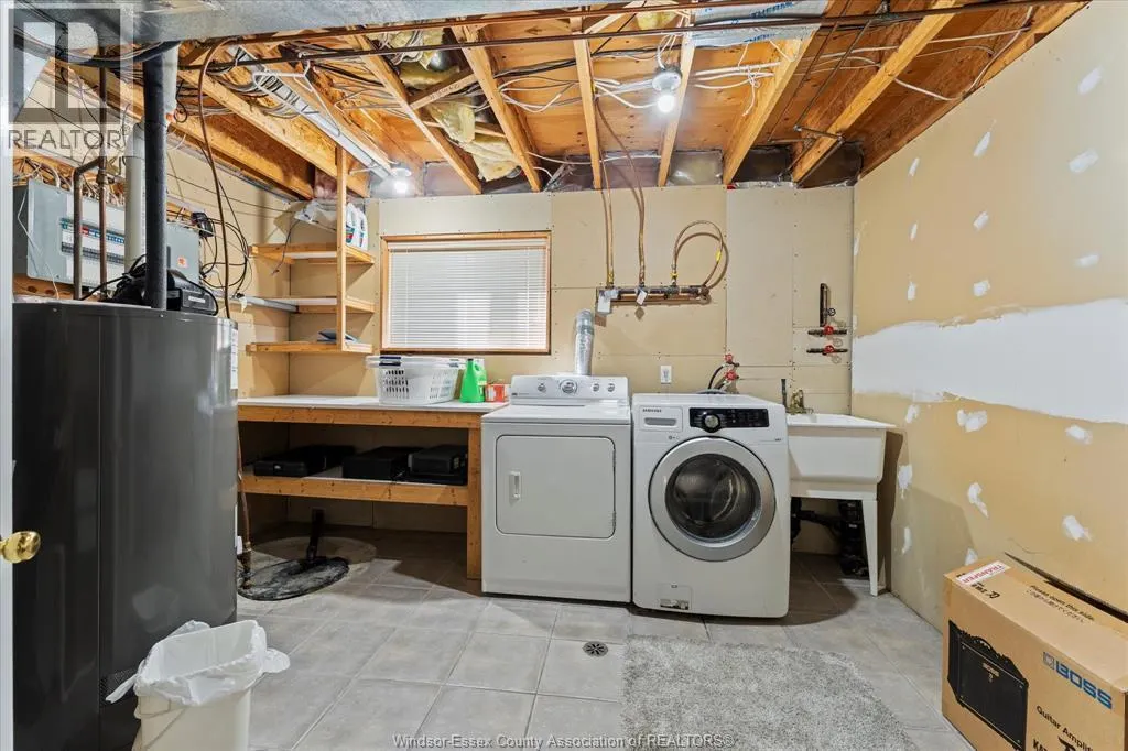 4225 Old West