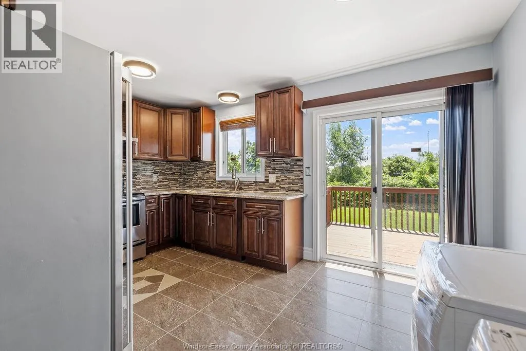 707 SARAH COURT Unit# UPPER