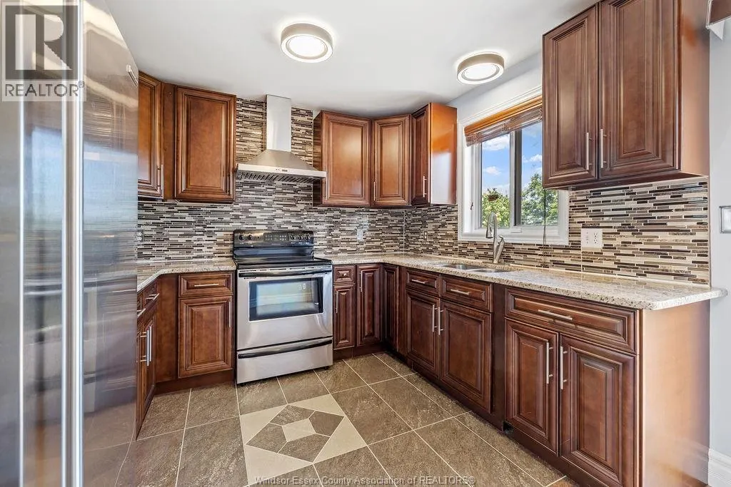 707 SARAH COURT Unit# UPPER