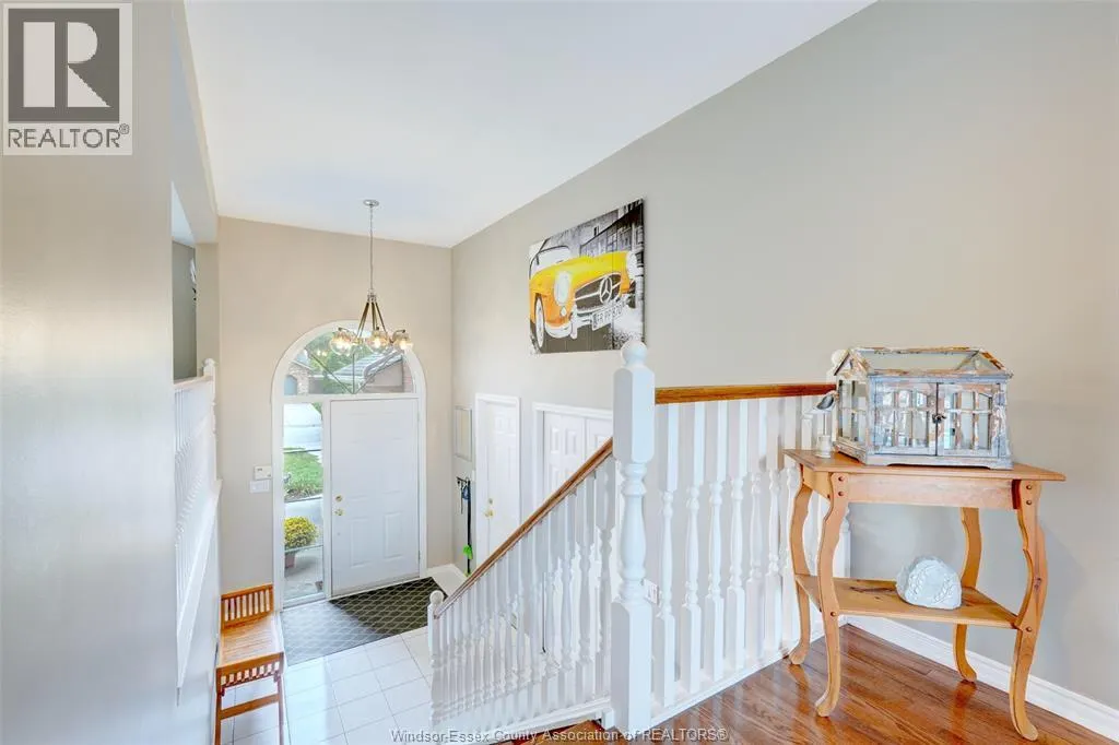 247 WILLOW-WOOD