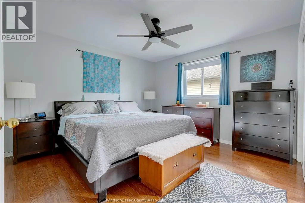 247 WILLOW-WOOD